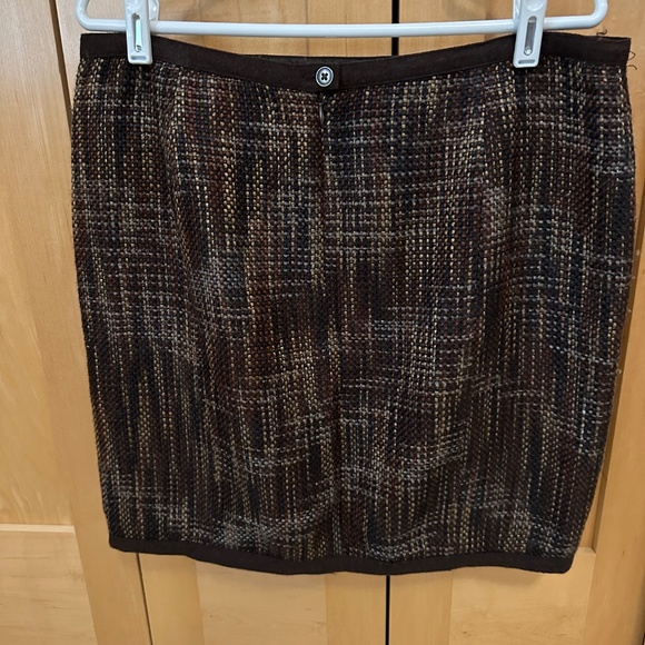 Axcess lined skirt - Picture 2 of 2